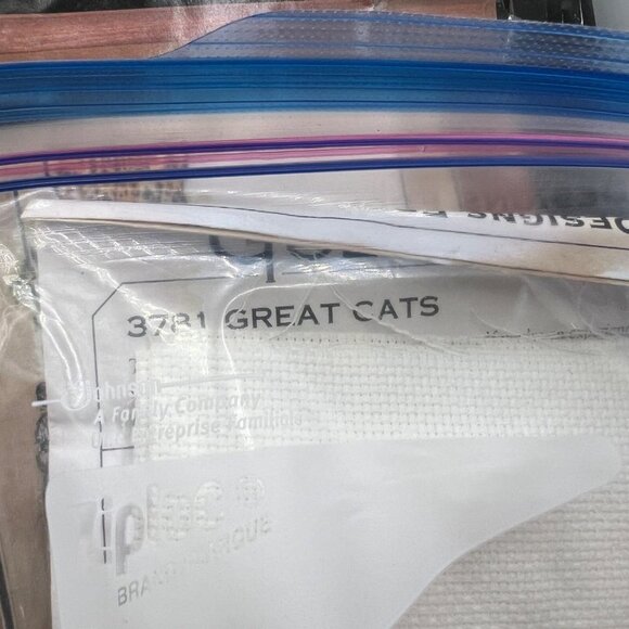 Dimensions Gold Collection Great Cats Cntd X-stitch Kit - Picture 3 of 12